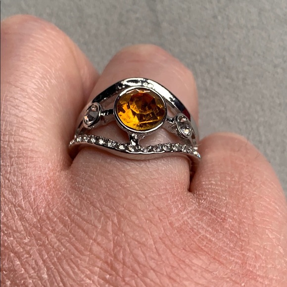 NWOT Golden Yellow Ring - Picture 4 of 7